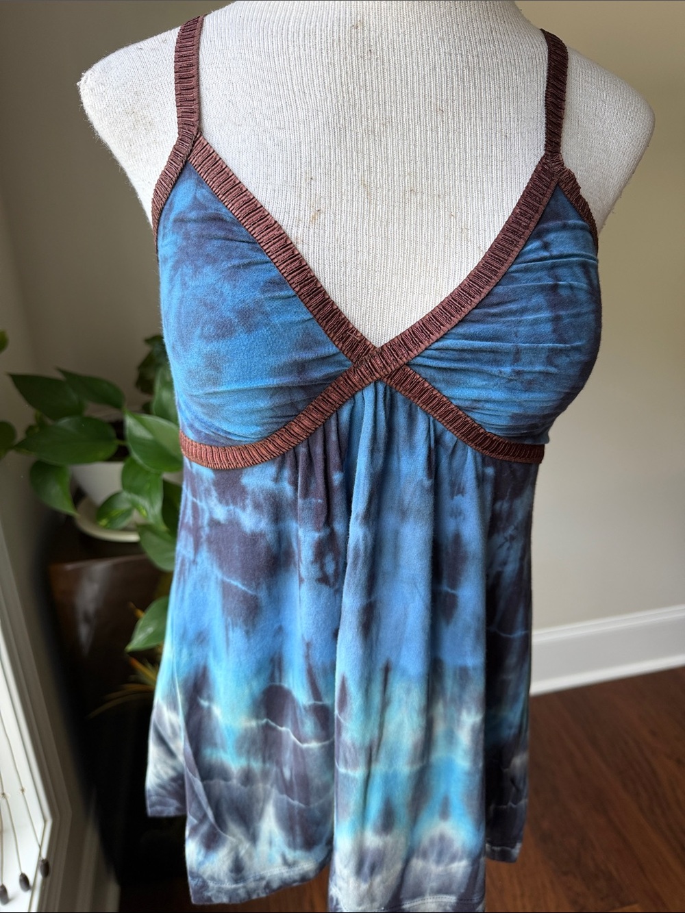 Blue Tie-Dye Spaghetti Strap Tank Top